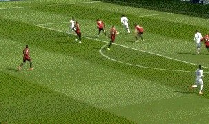 【英超】拉什福德任意球被扑 曼联客场0比0平利兹联