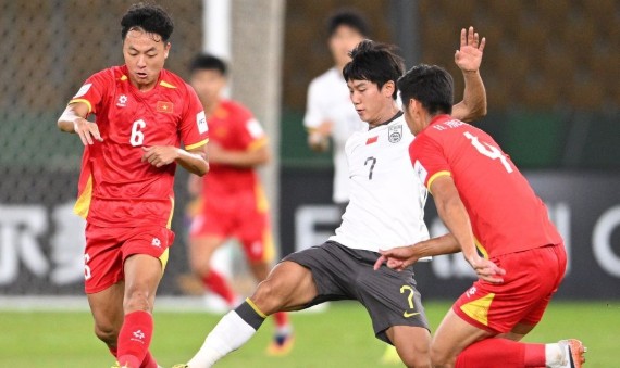 终极决战前，U23国足遭遇一个坏消息，取胜日本队夺冠彻底悬了