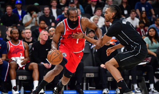 世界杯决赛记录-搞笑，快船队解说员给一位即将吃掉自己推文的纸条的球迷提了建议